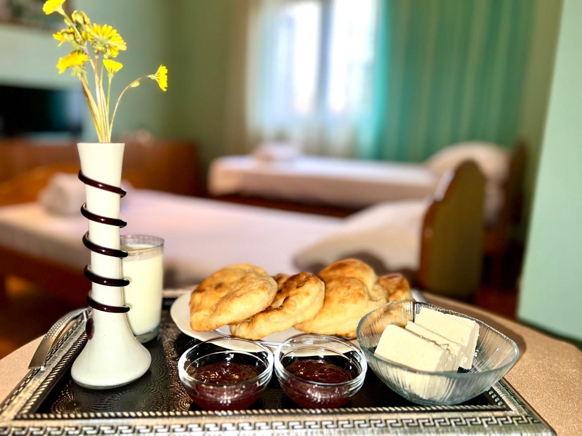 Berat Private Room In Haxhialiu Villa エクステリア 写真